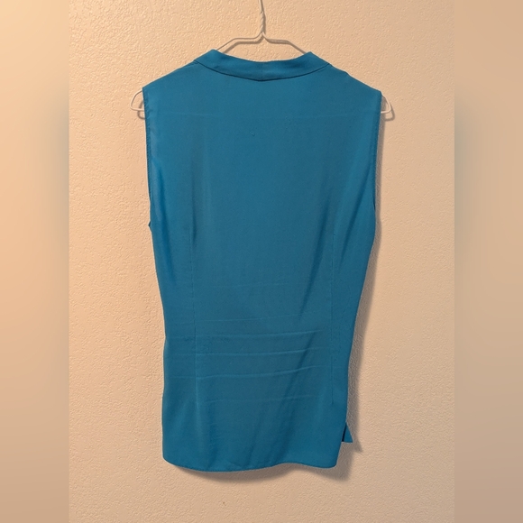 Tahari Blue Sleeveless Drape Top - Picture 2 of 5